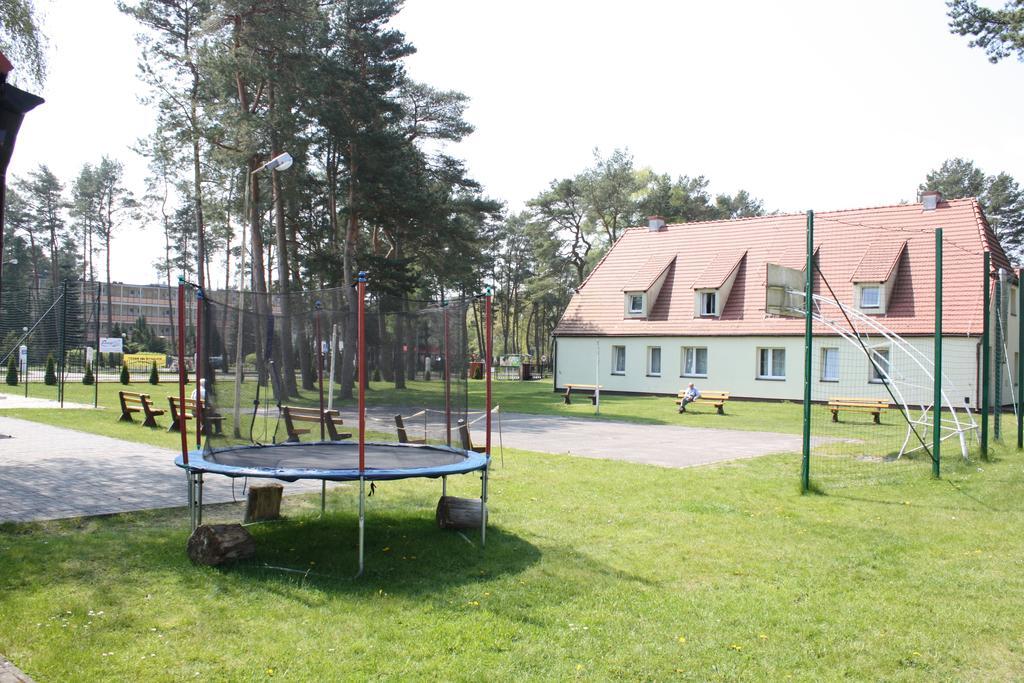 Osrodek Wypoczynkowy Merkury Mrzeżyno Extérieur photo